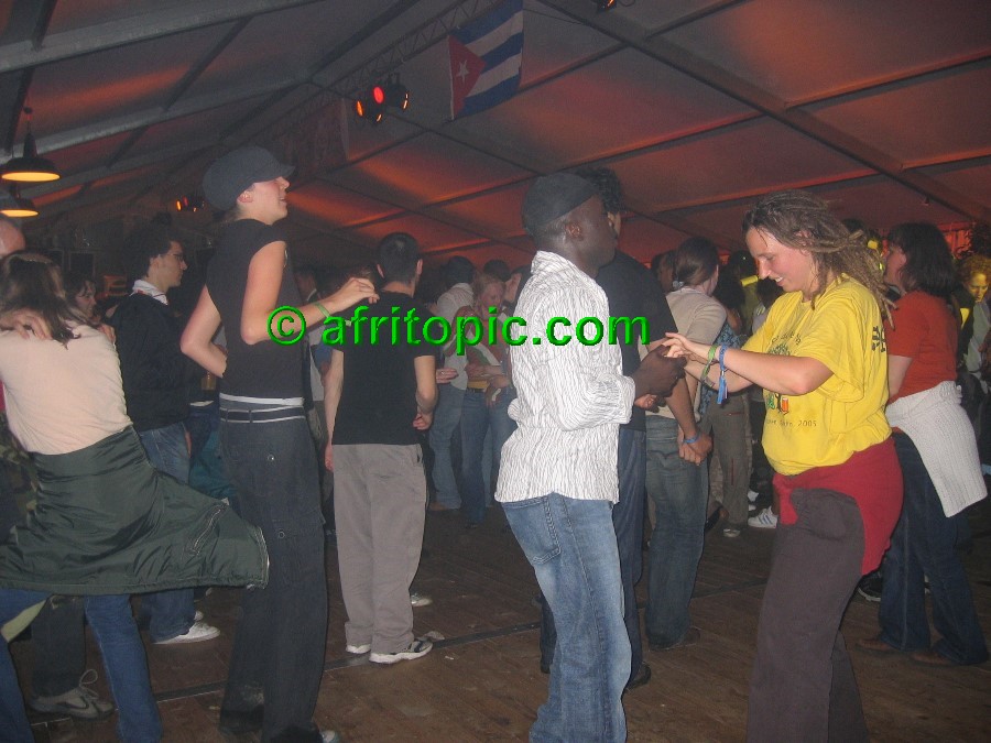 ../Images/afw2006c 604.jpg